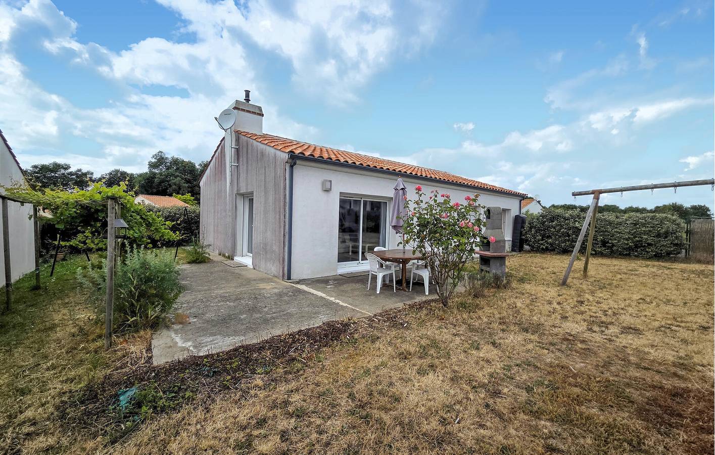 Una acogedora casa a 1 km de Moutiers-les-Mauxfaits: ¡con jardín y wifi! in Moutiers-les-Mauxfaits, Vandea