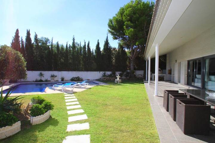 Casa rural para 8 personas, con Terraza además de Jardín y Piscina en Vandellós y Hospitalet del Infante - 2