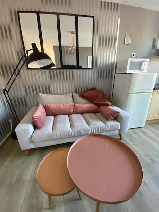 Appartement entier, One-Bedroom Apartment in Équeurdreville-Hainneville, Cherbourg-en-Cotentin