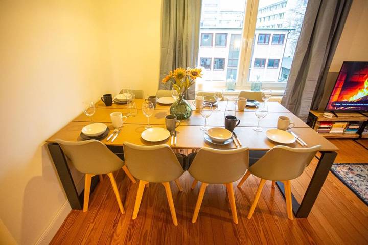 Ferienwohnung für 10 Personen, mit Ausblick und Terrasse, mit Haustier in Hamburg-Mitte - 2