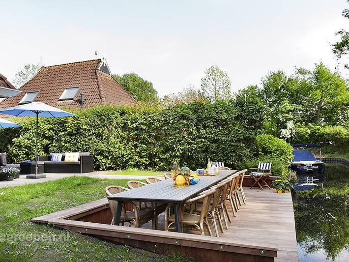 Ferienhaus für 14 Personen, mit Balkon/Terrasse und Whirlpool sowie Terrasse und Sauna in Earnewâld - 4