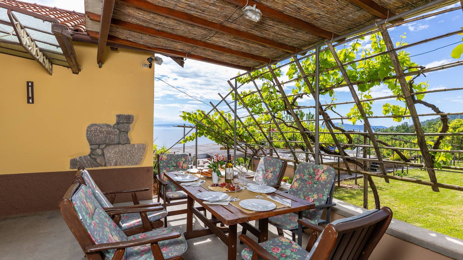 Holiday Home Secret Garden by Villas Guide in Ika, Primorje-Gorski Kotar