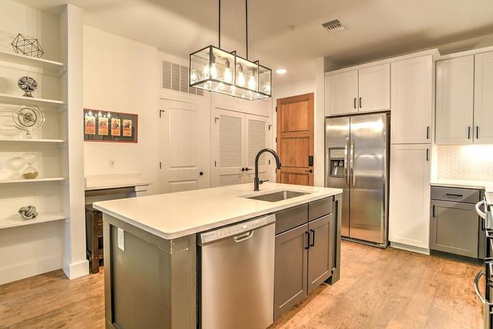 Holiday rental for 4 people, with balcony in Asheville