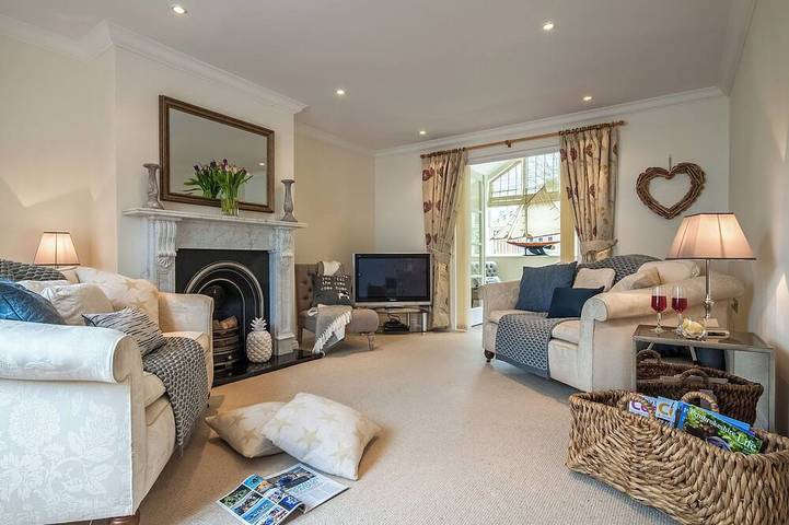 Cottage for 8 people, with garden in Little Haven