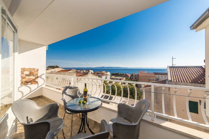Ferienwohnung für 6 Personen, mit Balkon/Terrasse in Tucepi