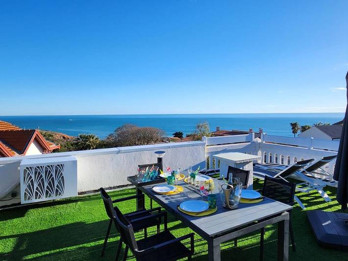 Location de vacances pour 6 personnes, avec jardin et vue dans Plage de la Crique de l'Anau - 4