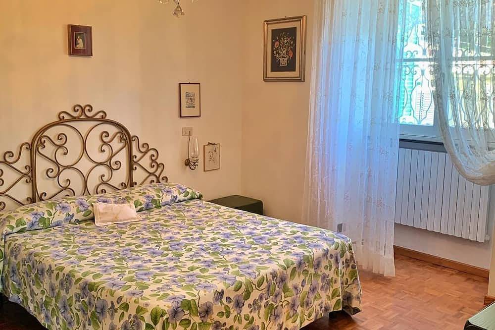Apartamento entero, S. Margherita L, relajarse Vista General aparcamiento, para familias, ok para el mar y trekking in San Lorenzo della Costa, Santa Margherita Ligure