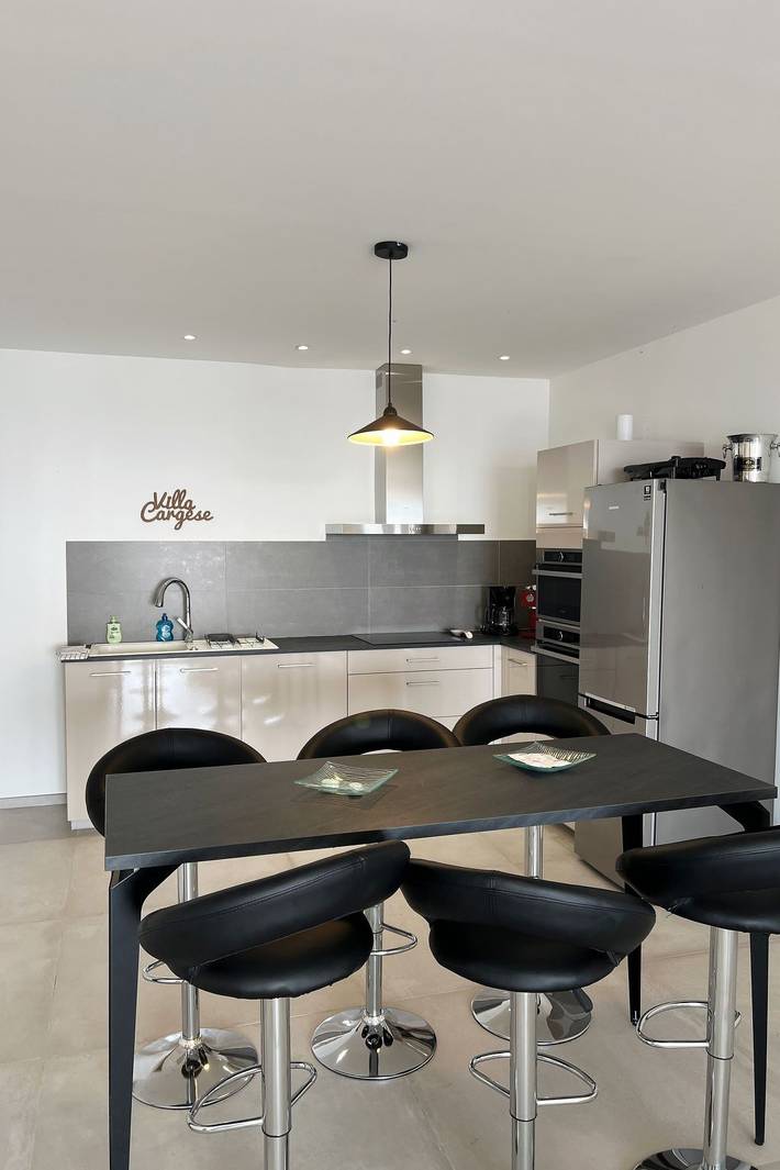 Gîte pour 6 personnes, avec Terrasse ainsi que Jardin et Piscine à Cargèse - 3