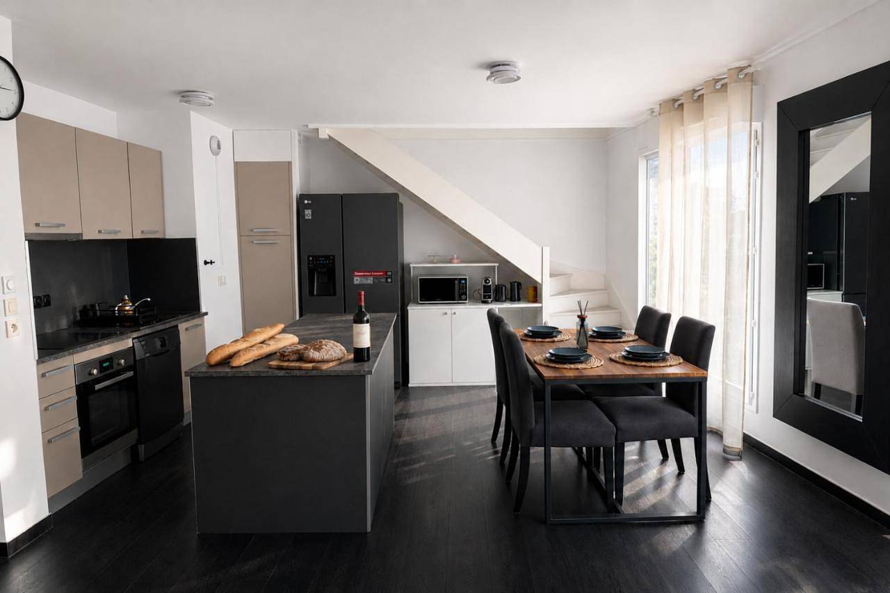 Appartement entier, Paris Disney Home Premium Duplex in Champs-sur-Marne, Seine-et-Marne