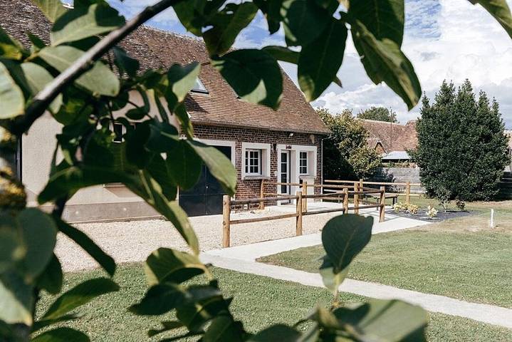 Gîte pour 28 personnes, avec jardin ainsi que piscine et terrasse dans Eure-et-Loir - 4