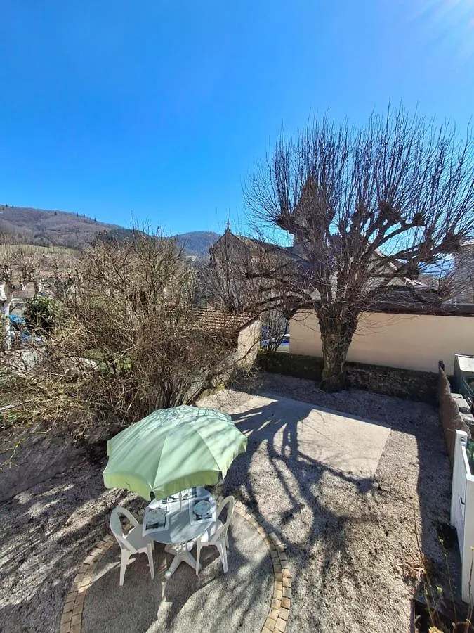 Ferienhaus für 5 Personen, mit Balkon und Garten - 1