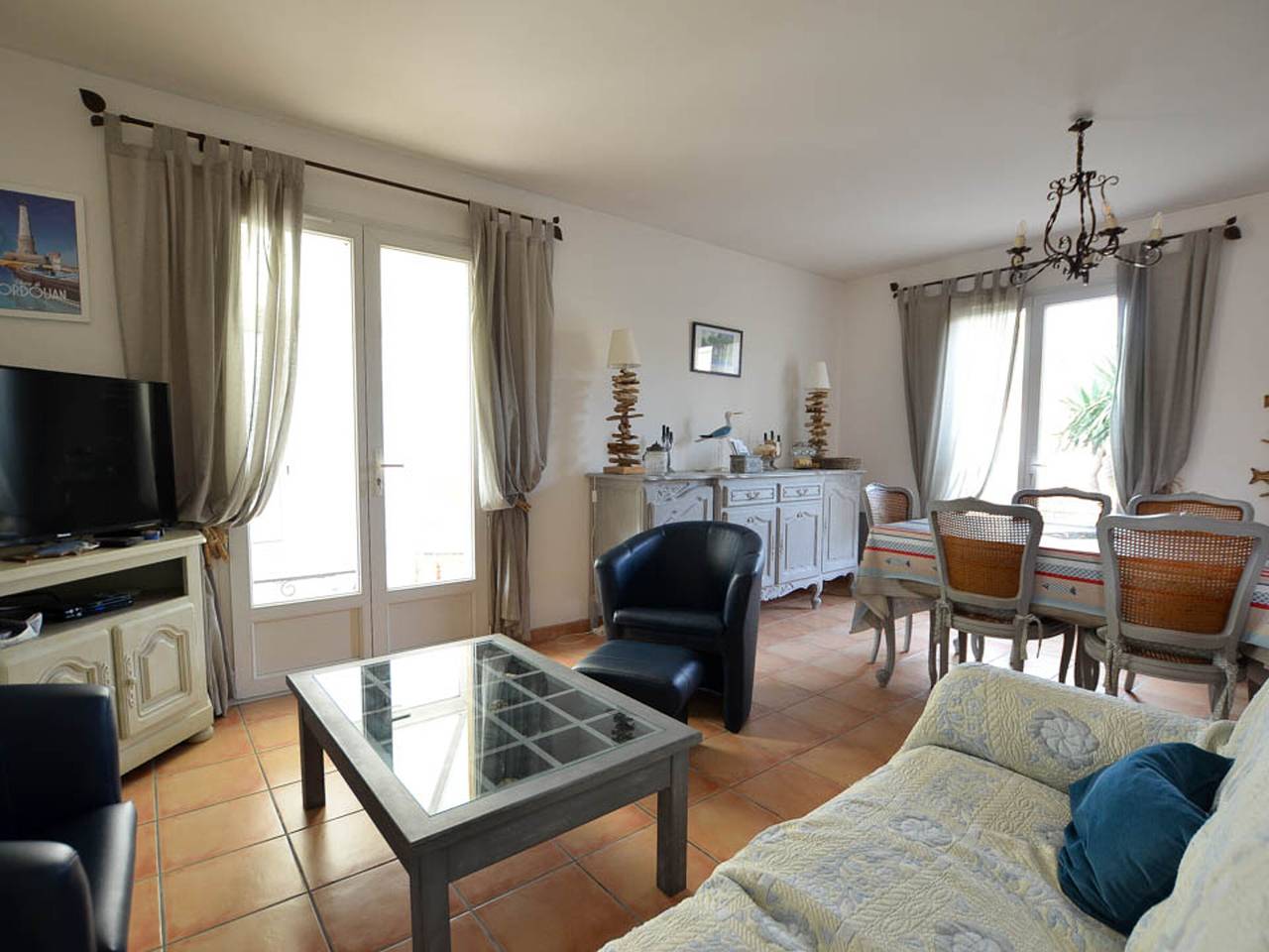 Belle Villa Moderne 3 Chambres - Proche Mer - Jardin et Parking in La Palmyre, Les Mathes