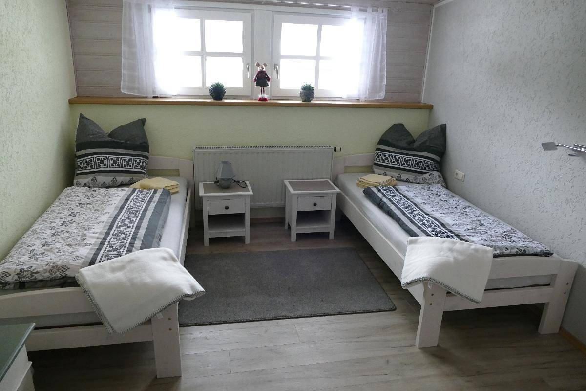 Hotel Hüttendorf 49 gradnord - Zweibettzimmer Kat. 2 in Regenhütte, Bayerisch Eisenstein