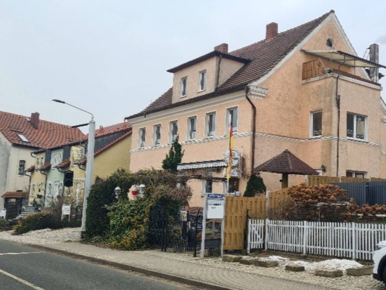 Ganze Ferienwohnung, Landeskrone Apartments - Ferienwohnung Willy in Görlitz, Oberlausitz-Niederschlesien