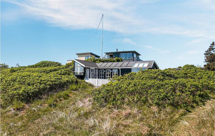 Ferienhaus für 4 Personen mit Terrasse in Grenå Strand, Grenaa