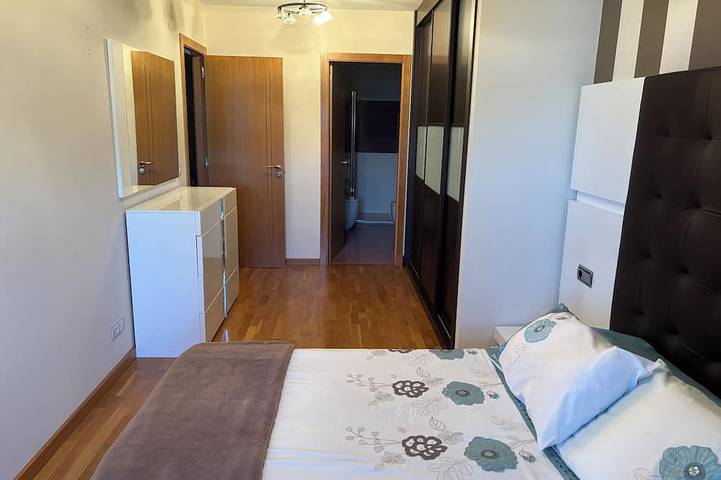 Appartement entier, Centrally located apartment in Sarria in Sarria (Lugo), Reserva da Biosfera Ribeira Sacra e Serras do Oribio e Courel