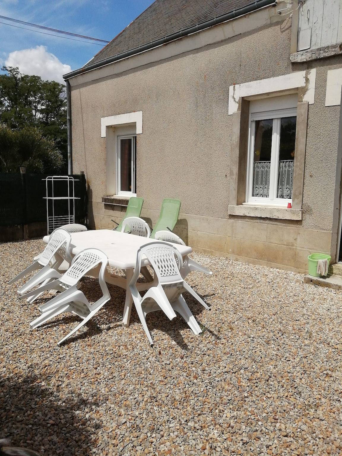 Gîte Le Trotteur : maison de vacances avec jardin privé et Wi-Fi in Monteaux, Région de Blois