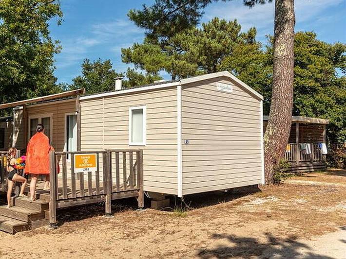 Wohnwagen für 4 Personen, mit Kinderpool und Sauna in Soulac-sur-Mer - 2