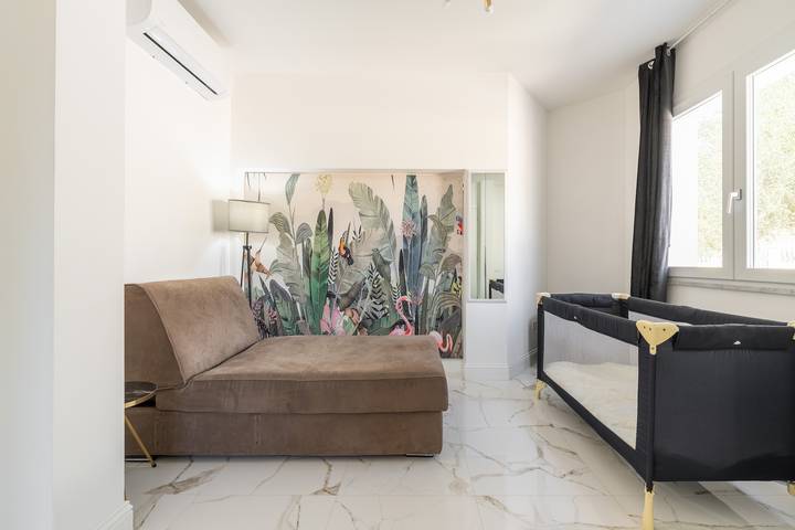 Holiday Home 'Villa Leon with Private Pool' with Sea View, Wi-Fi and Air Conditioning in Foxi, Quartu Sant'Elena