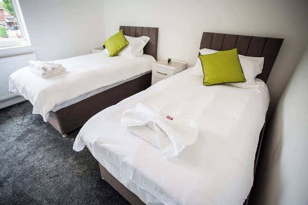 3 Bed Town Centre House with Parking in Tamworth in Tamworth (Reino Unido), Staffordshire