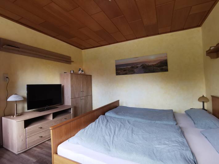 Ferienwohnung für 3 Personen, mit Terrasse und Garten