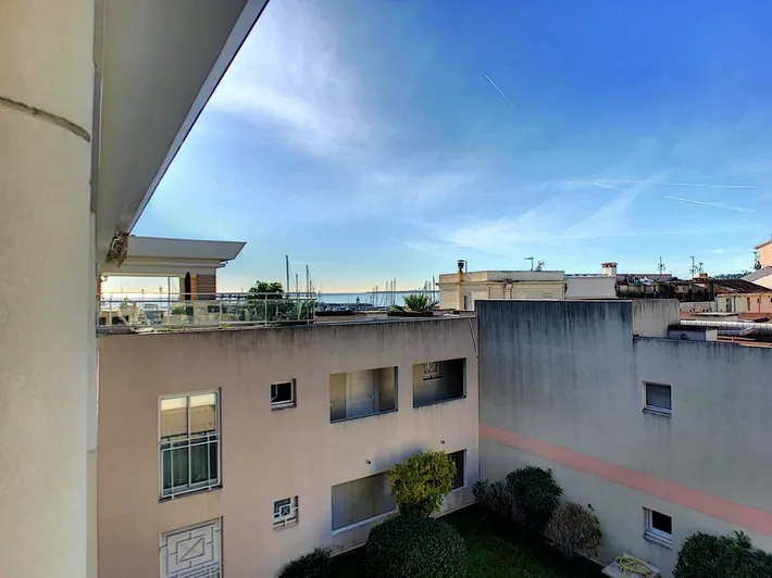 Apartamento de vacaciones para 4 personas, con piscina para niños y vistas además de piscina y terraza - 1