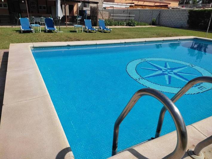 Location de vacances pour 6 personnes, avec piscine ainsi que jardin et vue, animaux acceptés à Carmona - 3