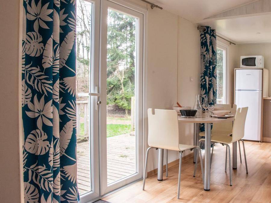 Camping du Lac d'Aydat - Stacaravan 4 personen - Residence Grand Large 4P in Aydat, Regionaal natuurpark van de vulkanen van de Auvergne
