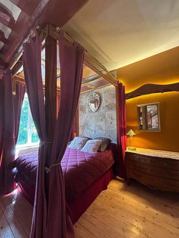 Gîte pour 2 personnes, avec jardin à La Lande-de-Goult