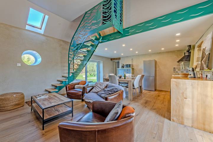 Maison de vacances 'Longère De Charme - Jardin Et Spa' avec terrasse privée, jardin privé et Wi-Fi in Plougonvelin, Région de Brest