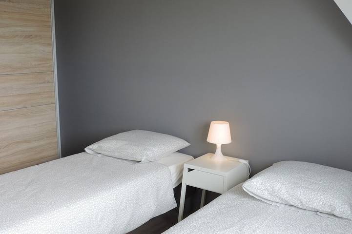 Location de vacances pour 8 personnes, avec terrasse et jardin dans Plage Du Steir Penmarc H - 3