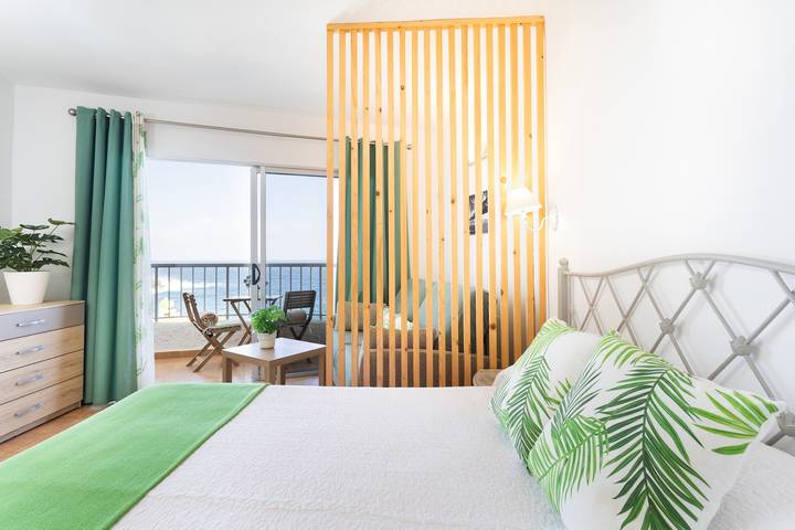 Ganze Wohnung, TenoHomes Oceanview Studio with Balcony in San Marcos, Teneriffa Nord