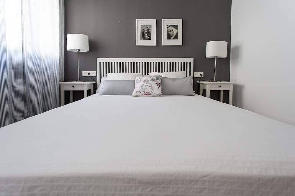 Geheel appartement, Mooi appartement met 2 slaapkamers. in Casco Antiguo, Sevilla