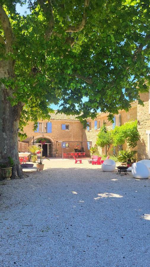 Maison de vacances pour 2 personnes, avec Terrasse ainsi que Jardin et Piscine