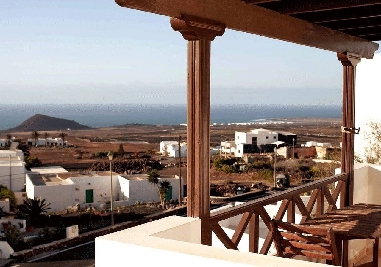 Apartamento vacacional entero, Apartamento de vacaciones para 4 personas con balcón in La Costa (Lanzarote), Tinajo