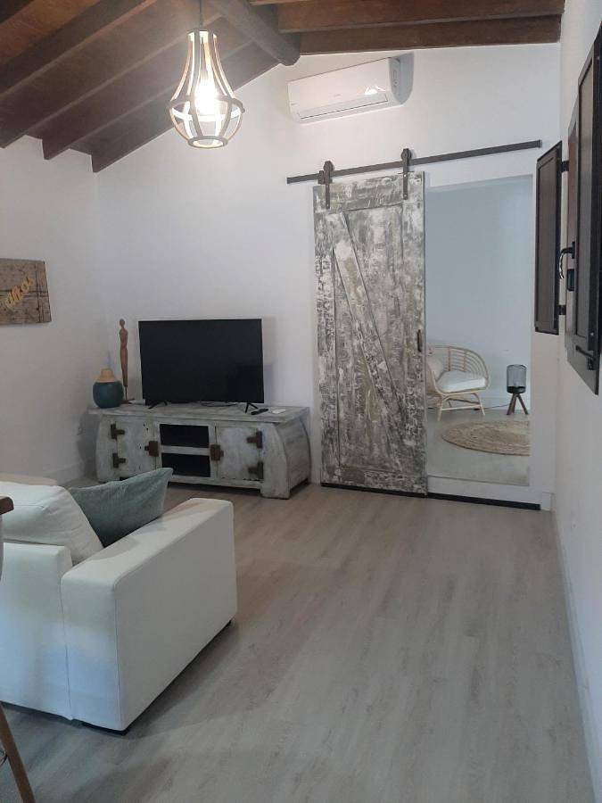 Casa rural para 6 personas, con piscina además de vistas y terraza, Familias con niños en Santa Lucía de Tirajana - 2