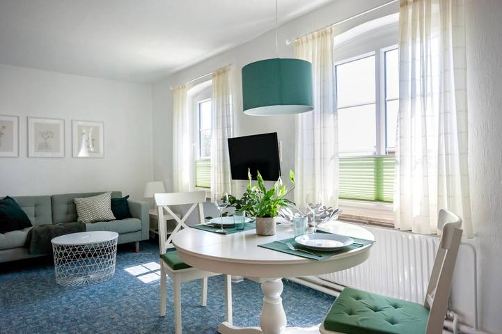 Ferienwohnung für 2 Personen, mit Garten und Ausblick in Albertsdorf