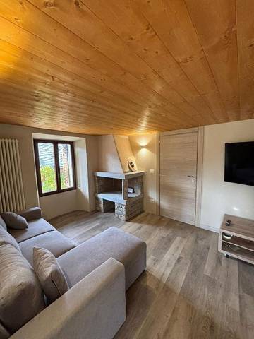 Location de vacances pour 5 personnes, avec vue et jardin à Comune di Saint-Pierre