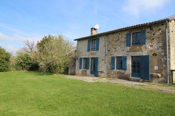 Gîte pour 8 personnes, avec jardin et piscine à Berneuil (Bellac)