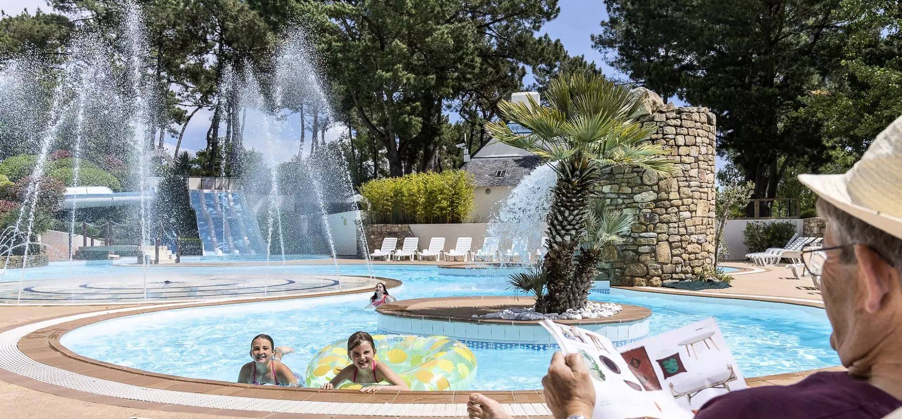 Mobil home Confort 3 pièces 4 personnes in Crach, Côte des Mégalithes