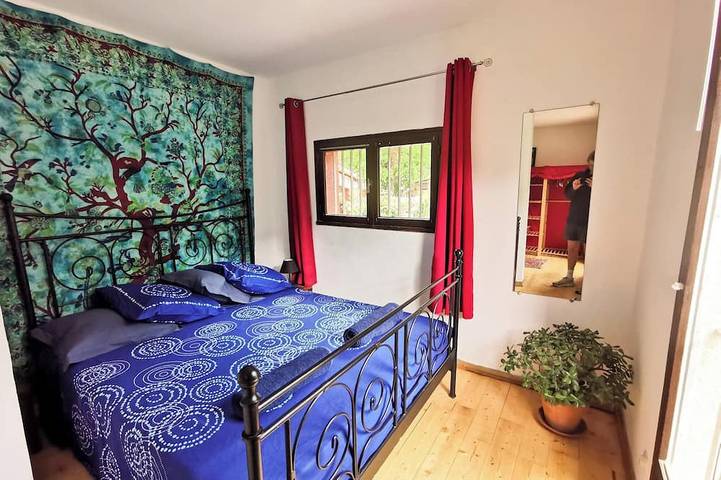 Location de vacances pour 8 personnes, avec jardin ainsi que balcon et jacuzzi, animaux acceptés dans La Vallée Heureuse à Sorède - 3