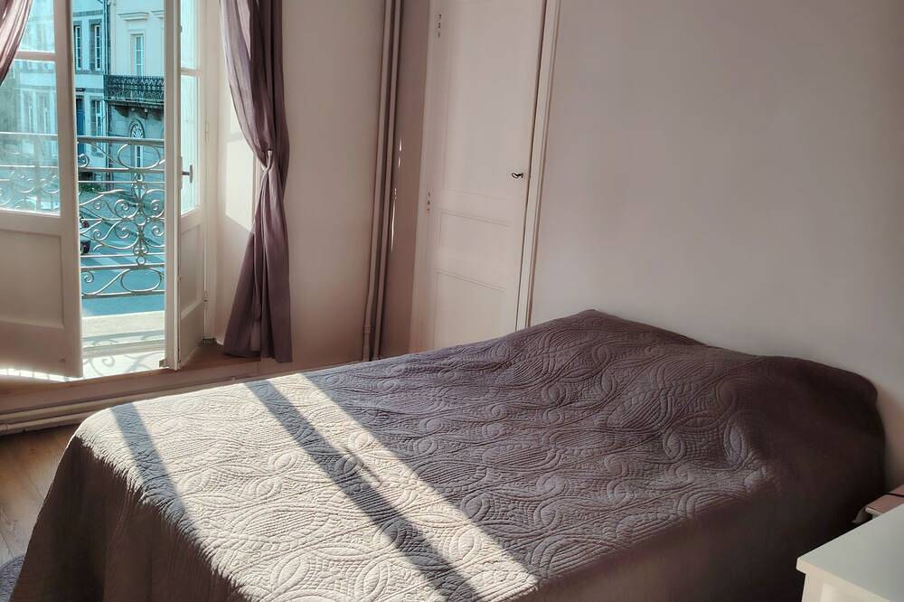 Appartement entier, Cosy apartment in downtown Dinan in Dinan, Région de Dinan