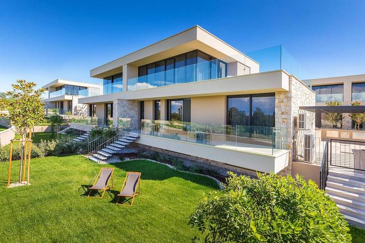 Ferienhaus für 8 Personen, mit Balkon in Savudrija