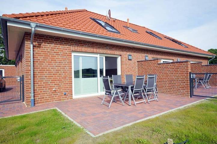 Ferienhaus für 6 Personen, mit Garten und Terrasse sowie Sauna in Norden und Umgebung