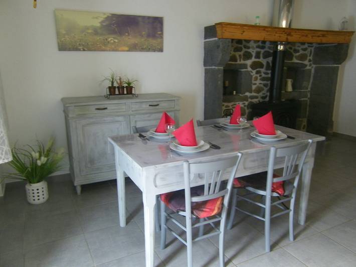 Gîte pour 4 personnes, avec terrasse et jardin dans le Puy-de-Dôme - 4