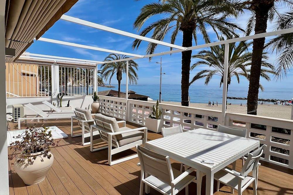 Entire apartment, Modern and Bright Apartment in front of the sea! in Aguadulce, Roquetas de Mar