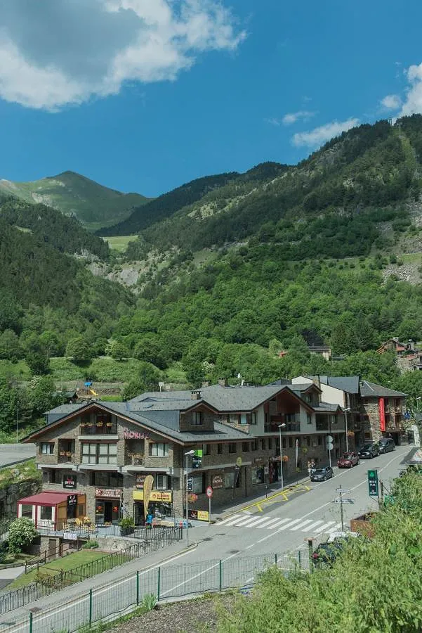 Apartamento de vacaciones para 6 personas, con vistas además de sauna y jardín, Se admiten mascotas - 1