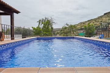 Casa Rural para 9 Personas en Arbuniel, Cambil, Foto 2