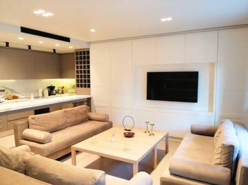 Location De Vacances pour 10 Personnes dans Ano Petralona, Athènes Centre, Photo 4