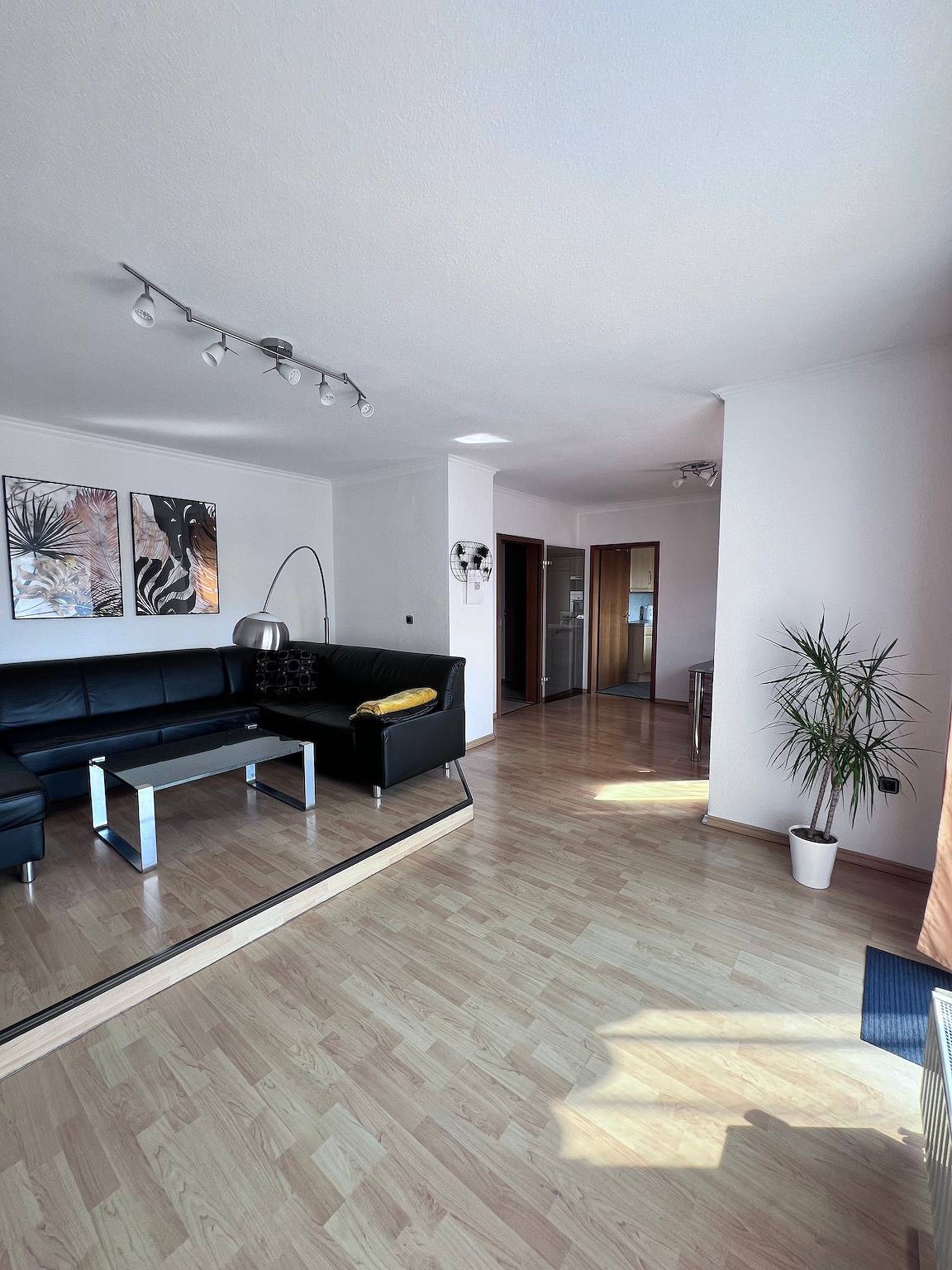 Apartamento vacacional entero, Apartamento de vacaciones para 6 personas con balcón in Dinslaken, Lower Rhine